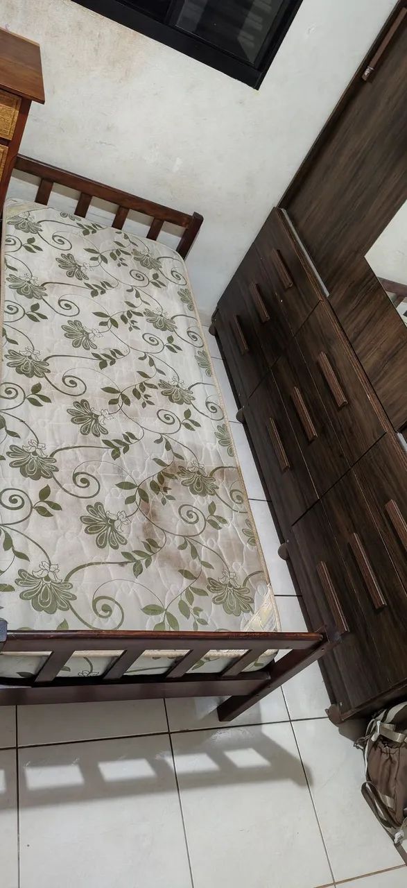 Cama madeira maciça com colchão  - Foto 3