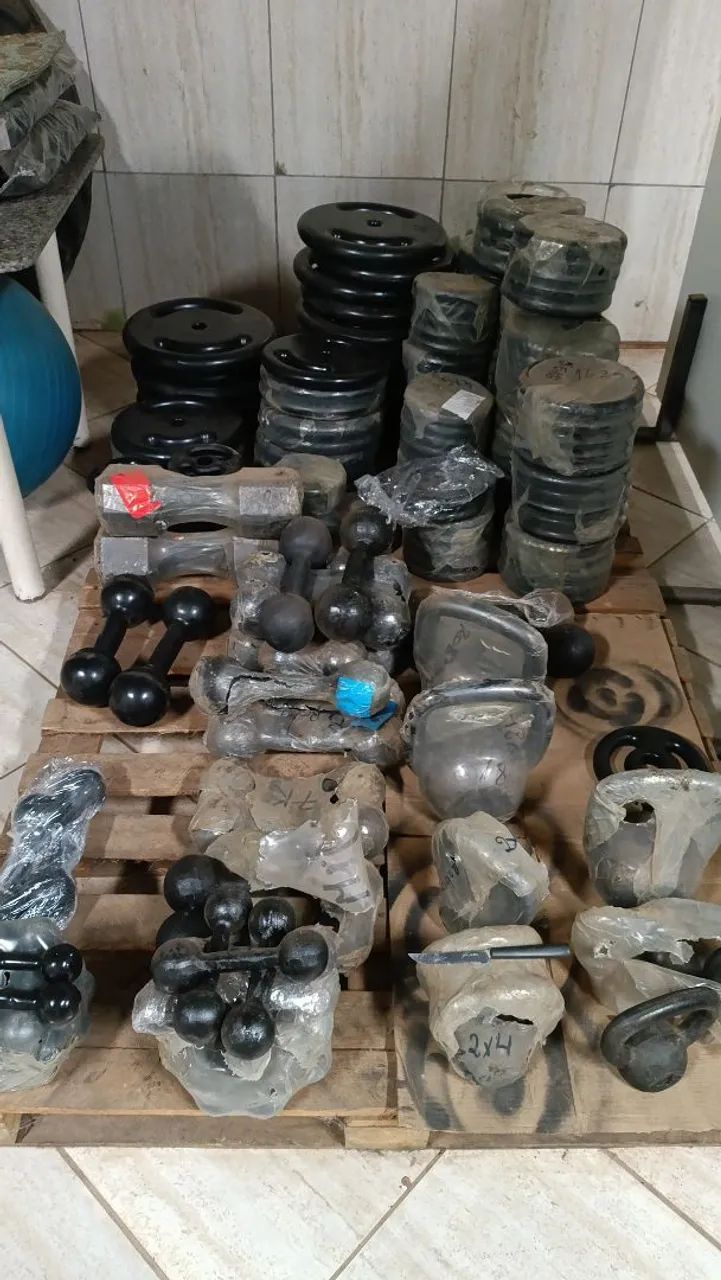 Halter bola pintado e emborrachado 