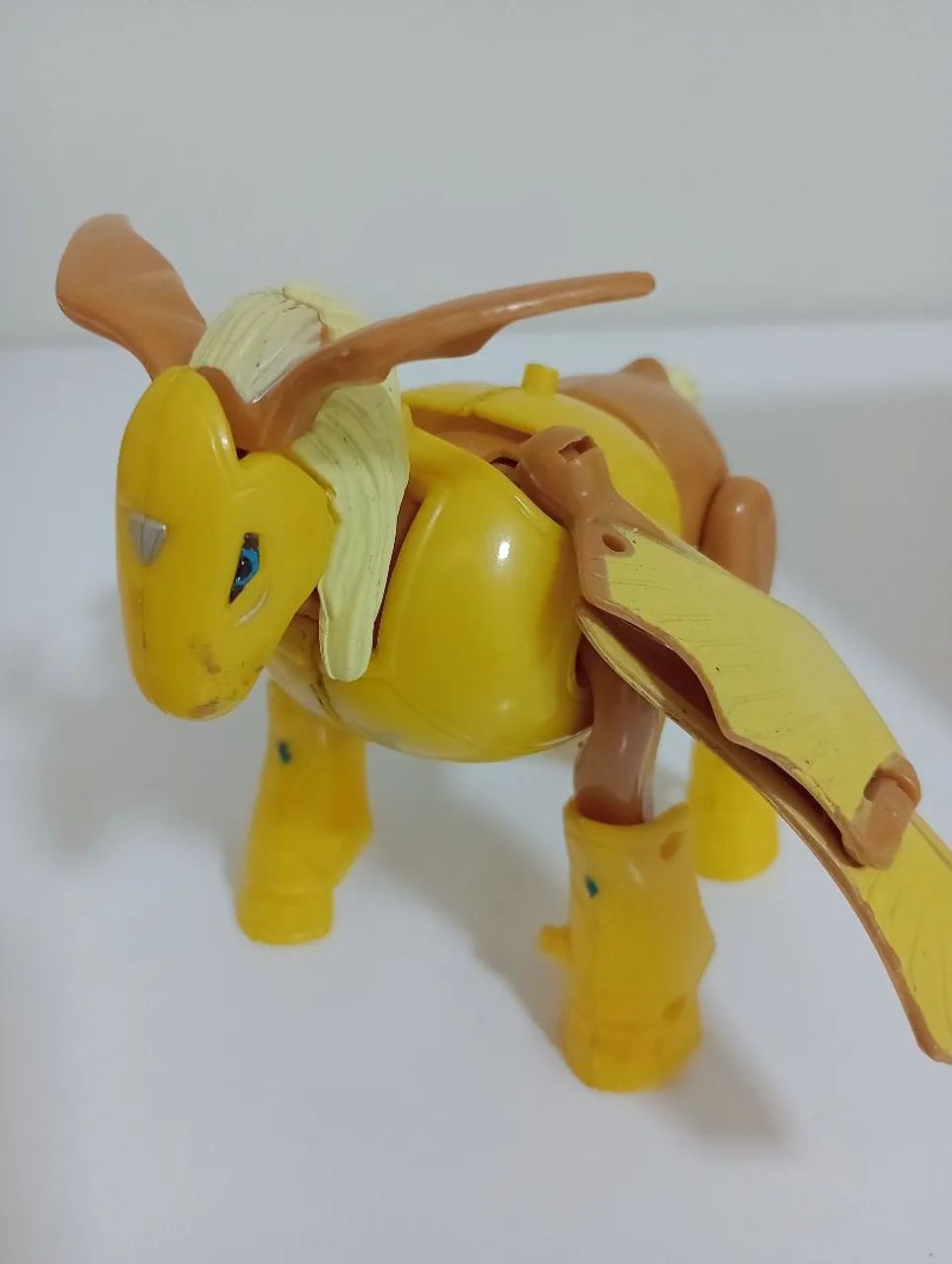 Boneco Digimon Patamon Digivolving Pegasusmon  - Foto 2