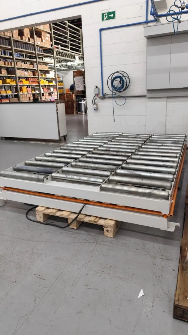 Mesa elevadora de carga 2 toneladas semi nova - Foto 5