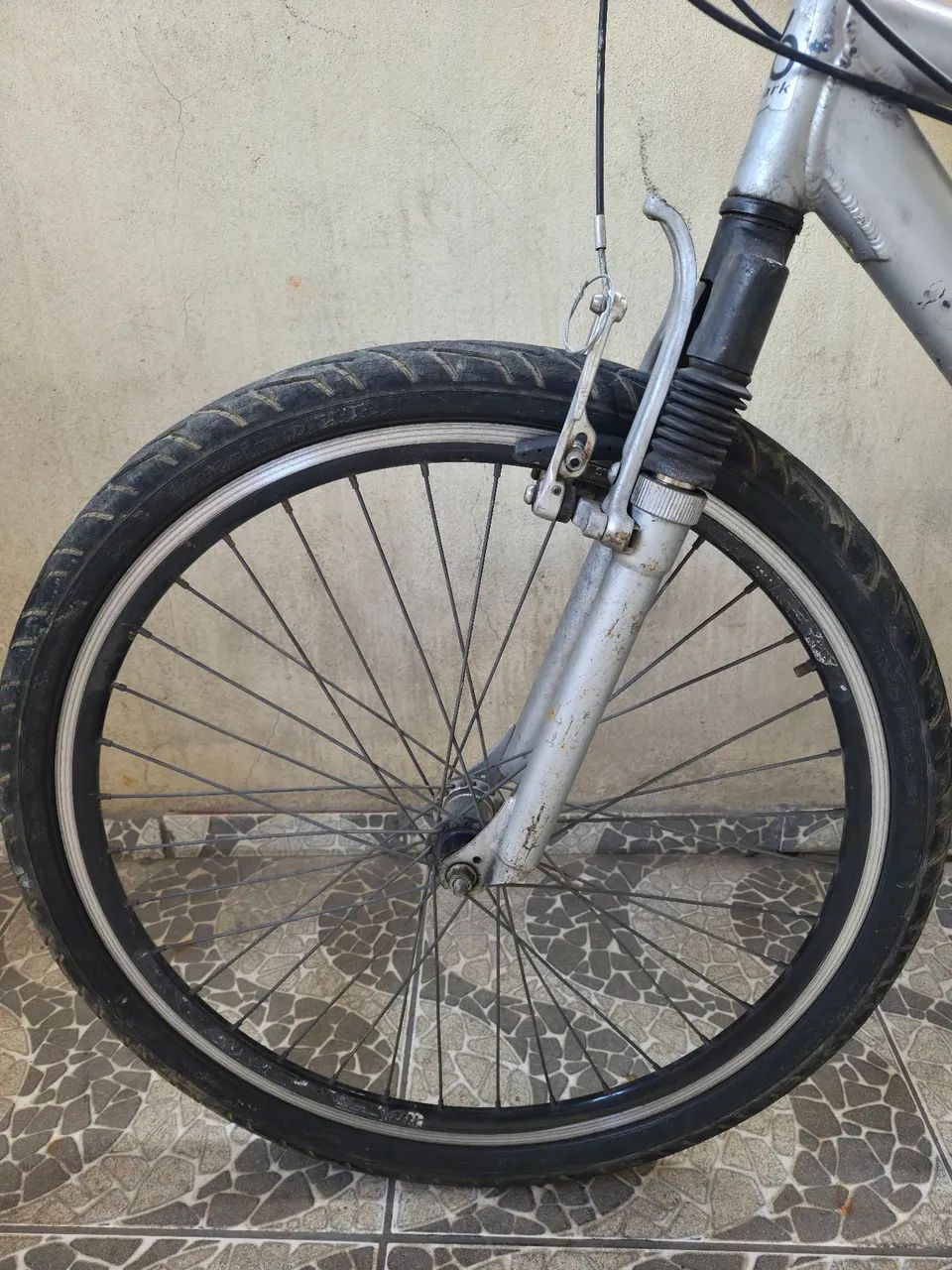 Bicicleta de alumínio leve aro 26 com marcha - Foto 4