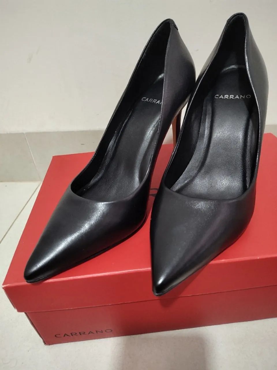 Sapato Scarpin Preto Couro 35