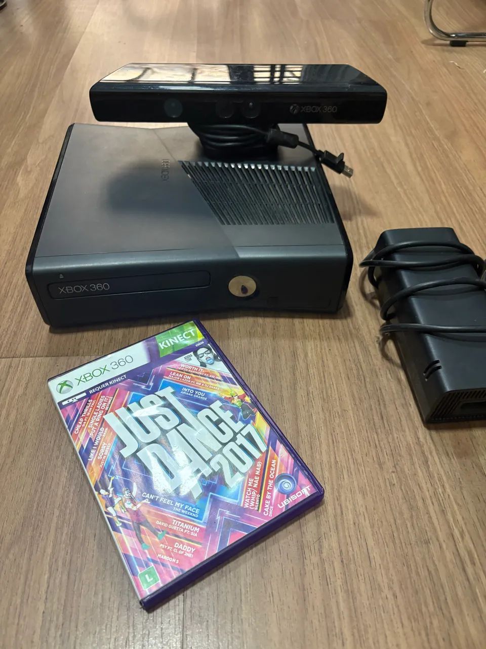 Xbox 360 + Kinect + Jogo  - Foto 2