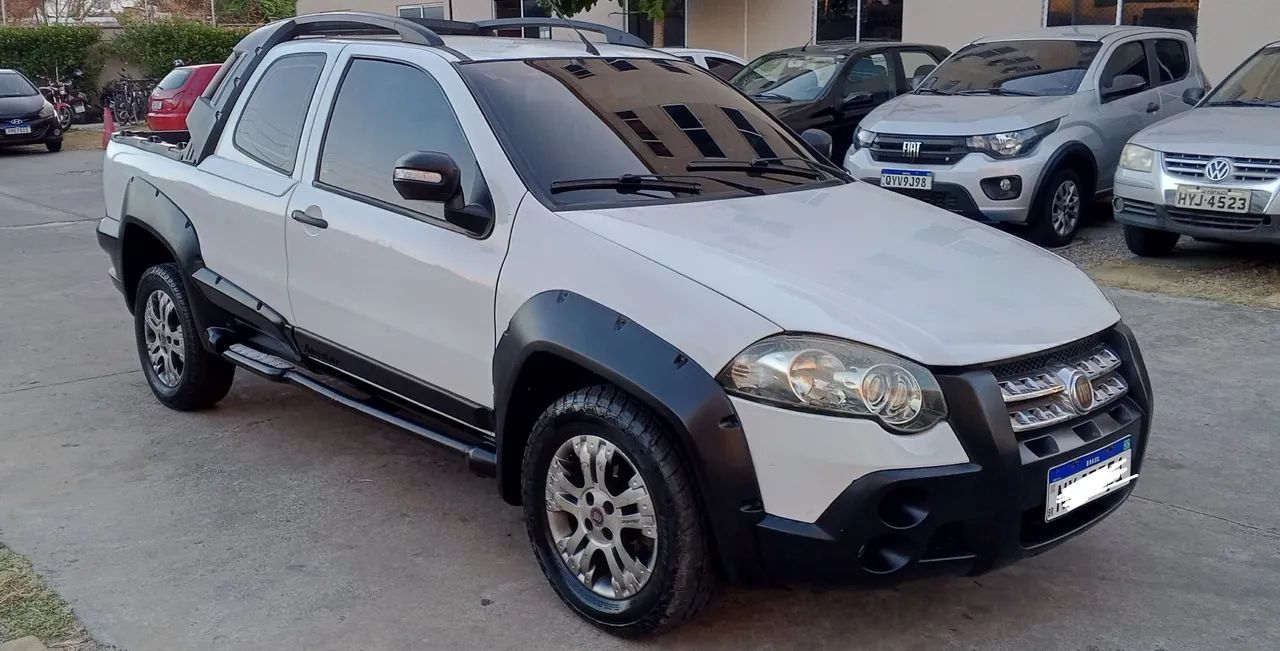 Fiat Strada Adventure1.8/ 1.8 Locker Flex CD 2012 - Foto 2