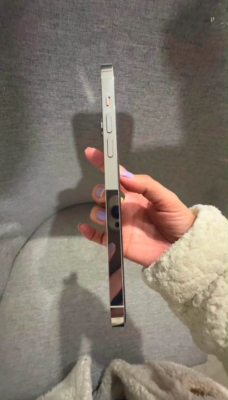 iPhone 14 PRO MAX - Foto 3