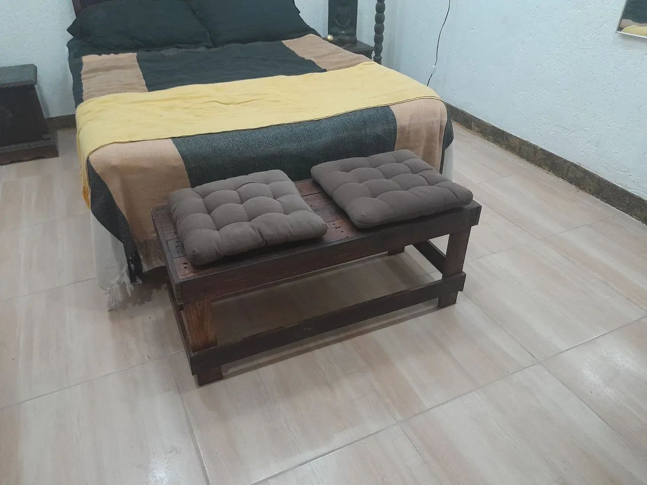Mesa para apoio na cama. - Foto 4