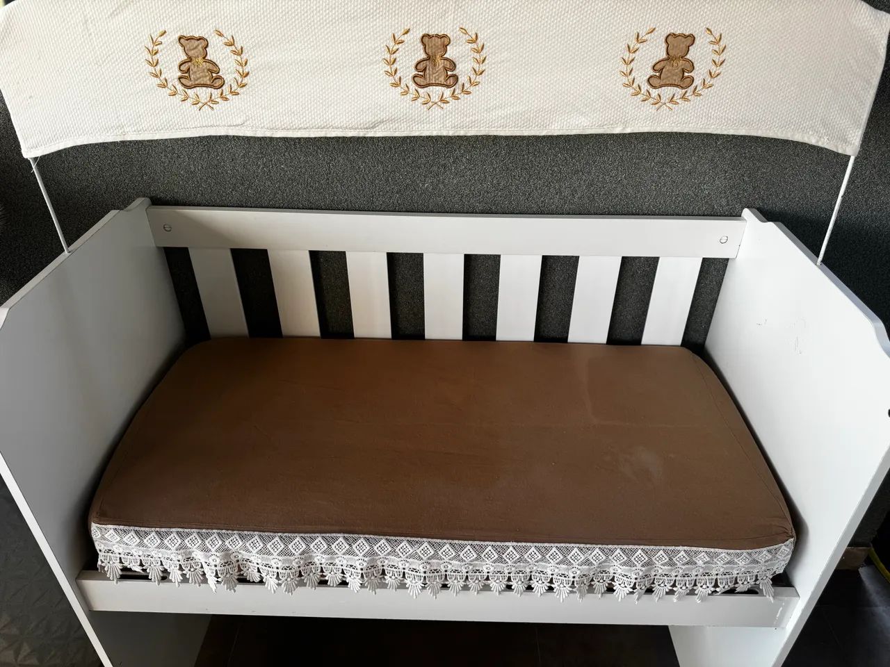 Mini Berço 40x90 + Colchão e Enxoval - Foto 2