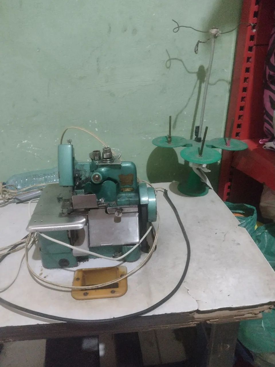 Máquina de costura  - Foto 2
