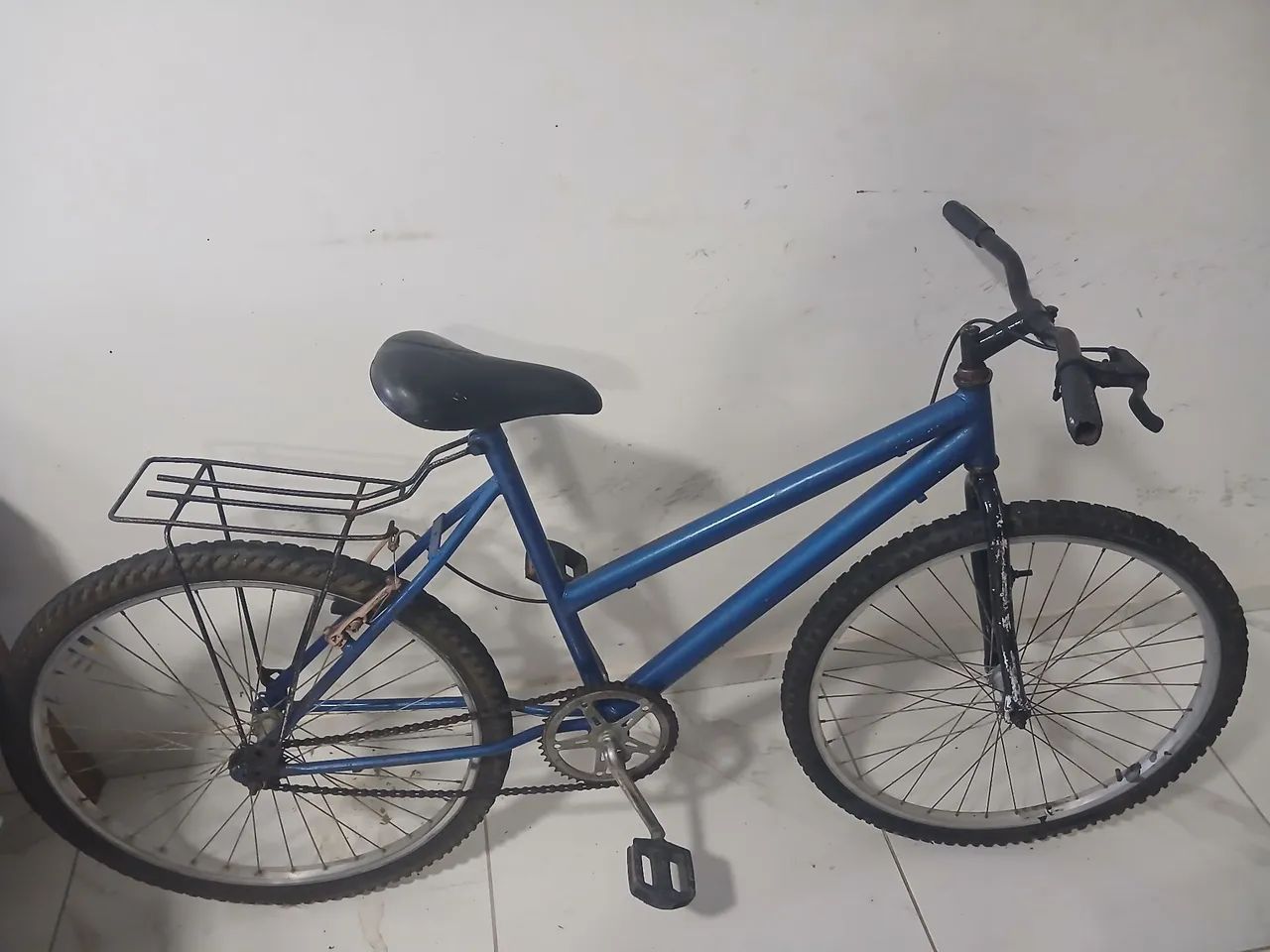 Bicicleta semi nova tou vendendo pois comprei outra  - Foto 2