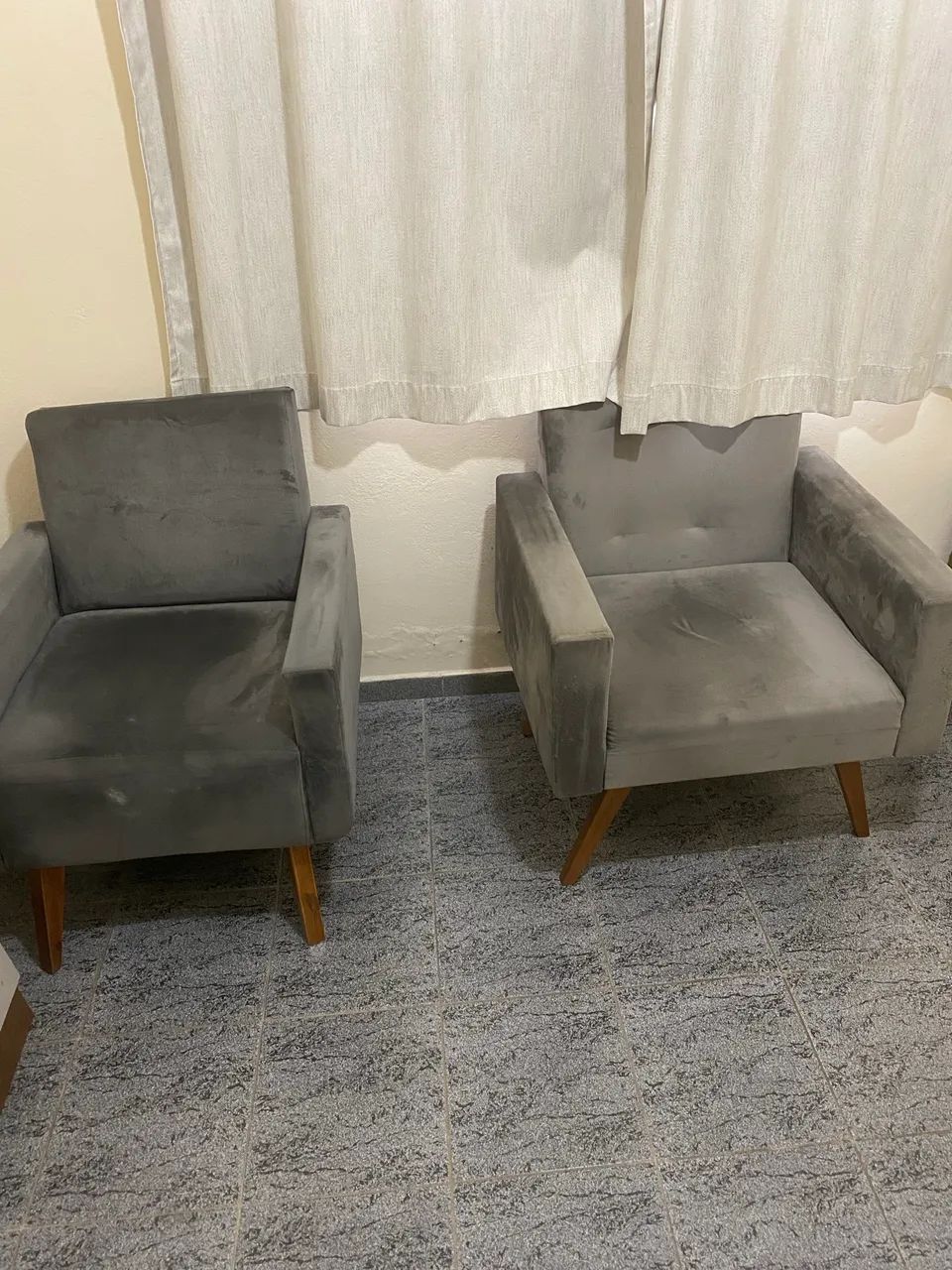 Vendo 2 poltronas de camurça  - Foto 3
