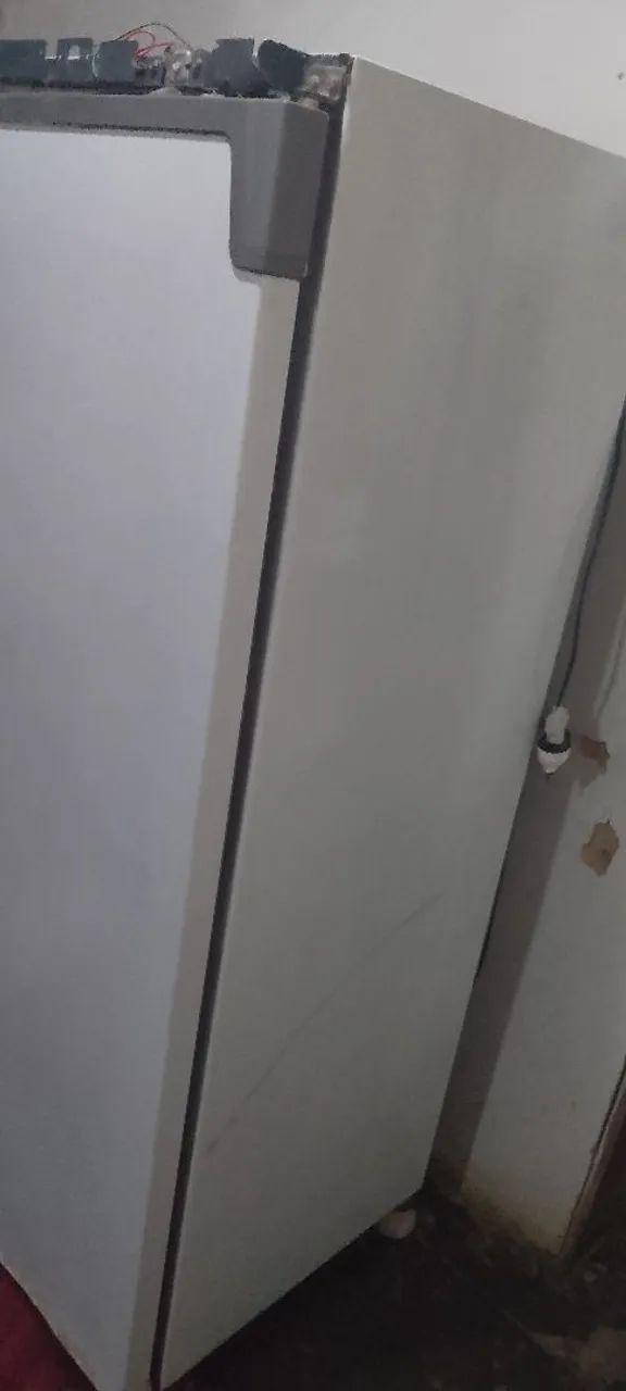 Vende-se freezer vertical - Foto 2