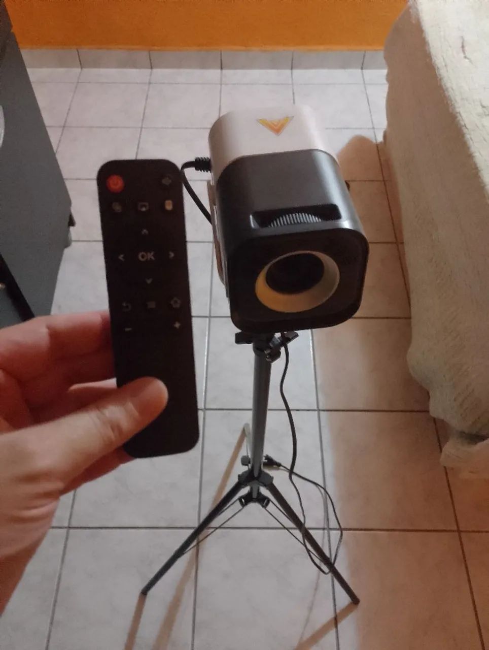 Projetor + tela e tripé - Foto 3
