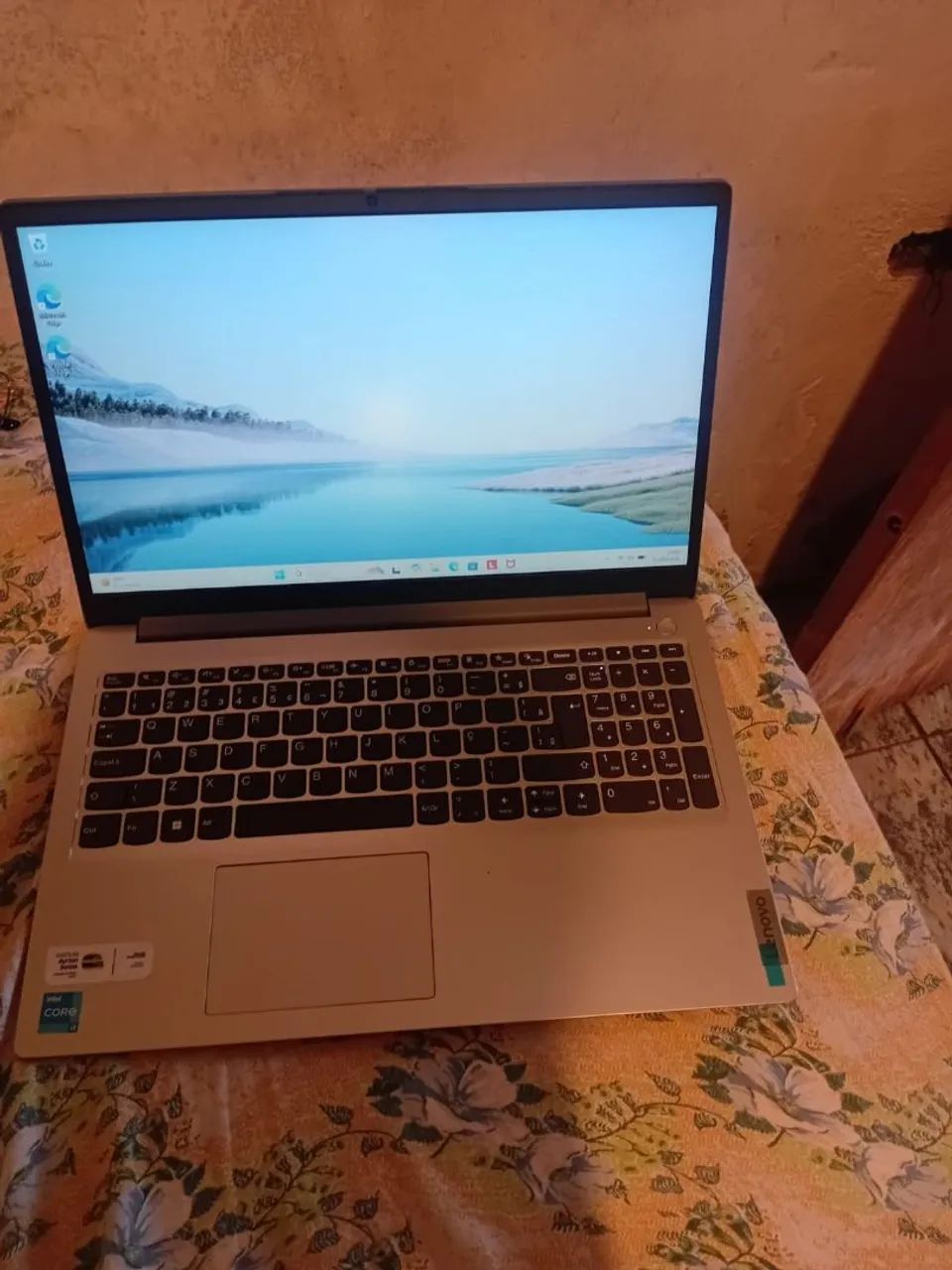 Notebook Lenovo  - Foto 2