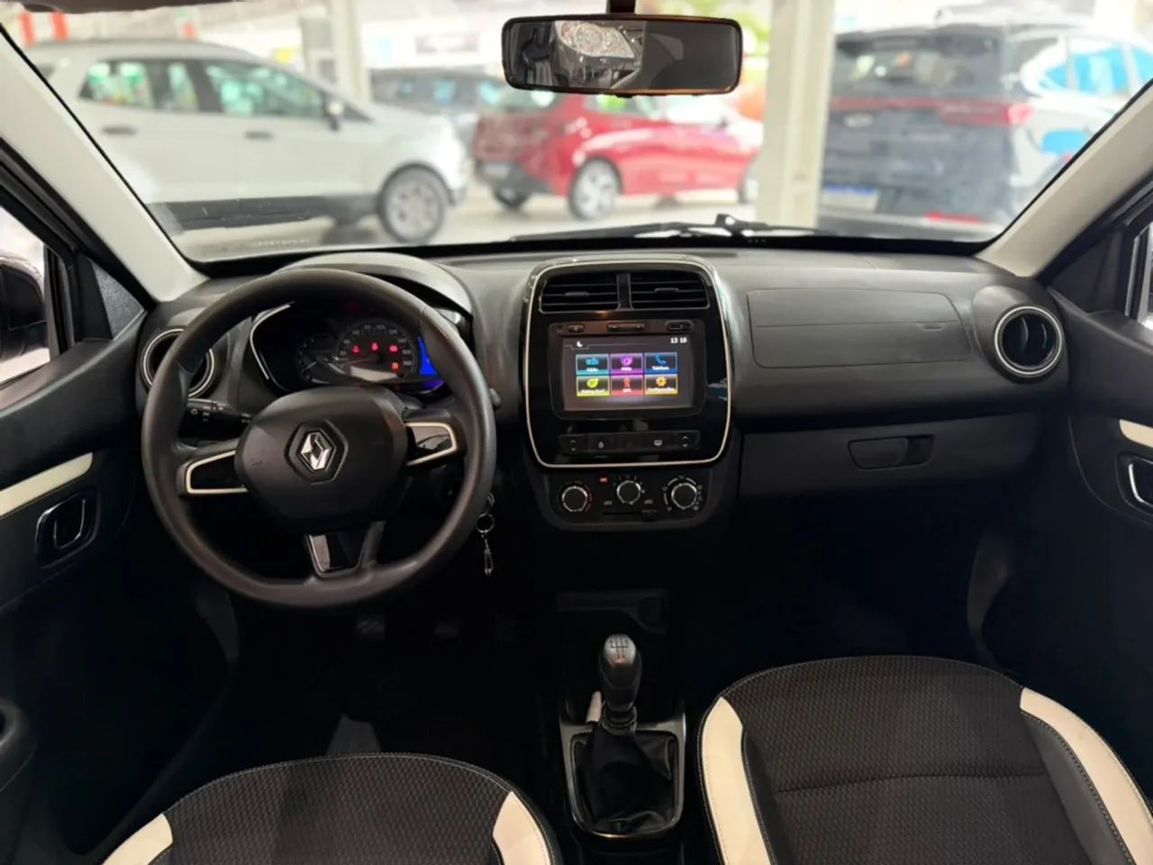 Renault Kwid 1.0 Intense 2019 - Foto 2