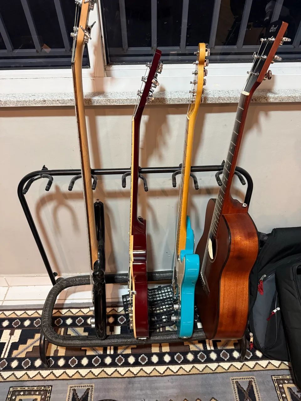 Suporte para 05 guitarras - Foto 2