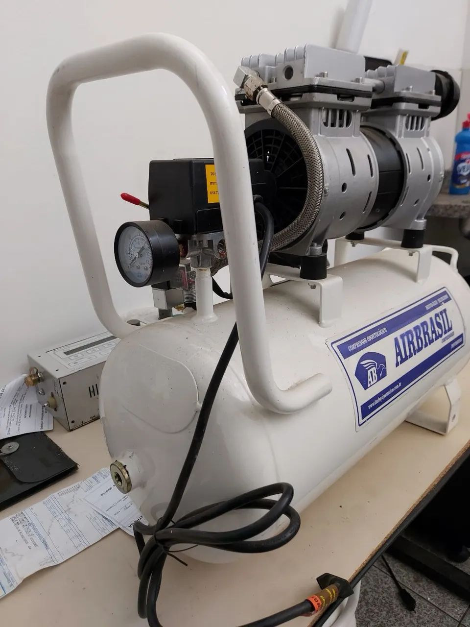 Compressor de ar odontológico isento de óleo  - Foto 4