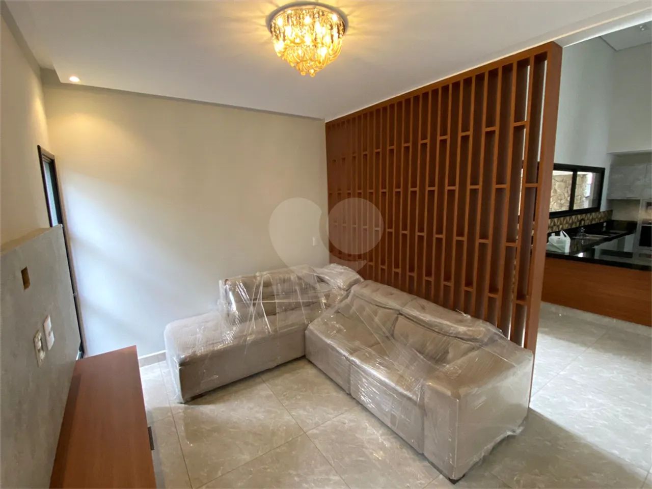 Casa no Alphaville 4 com 3 suítes e 1 escritório para locação - Foto 4