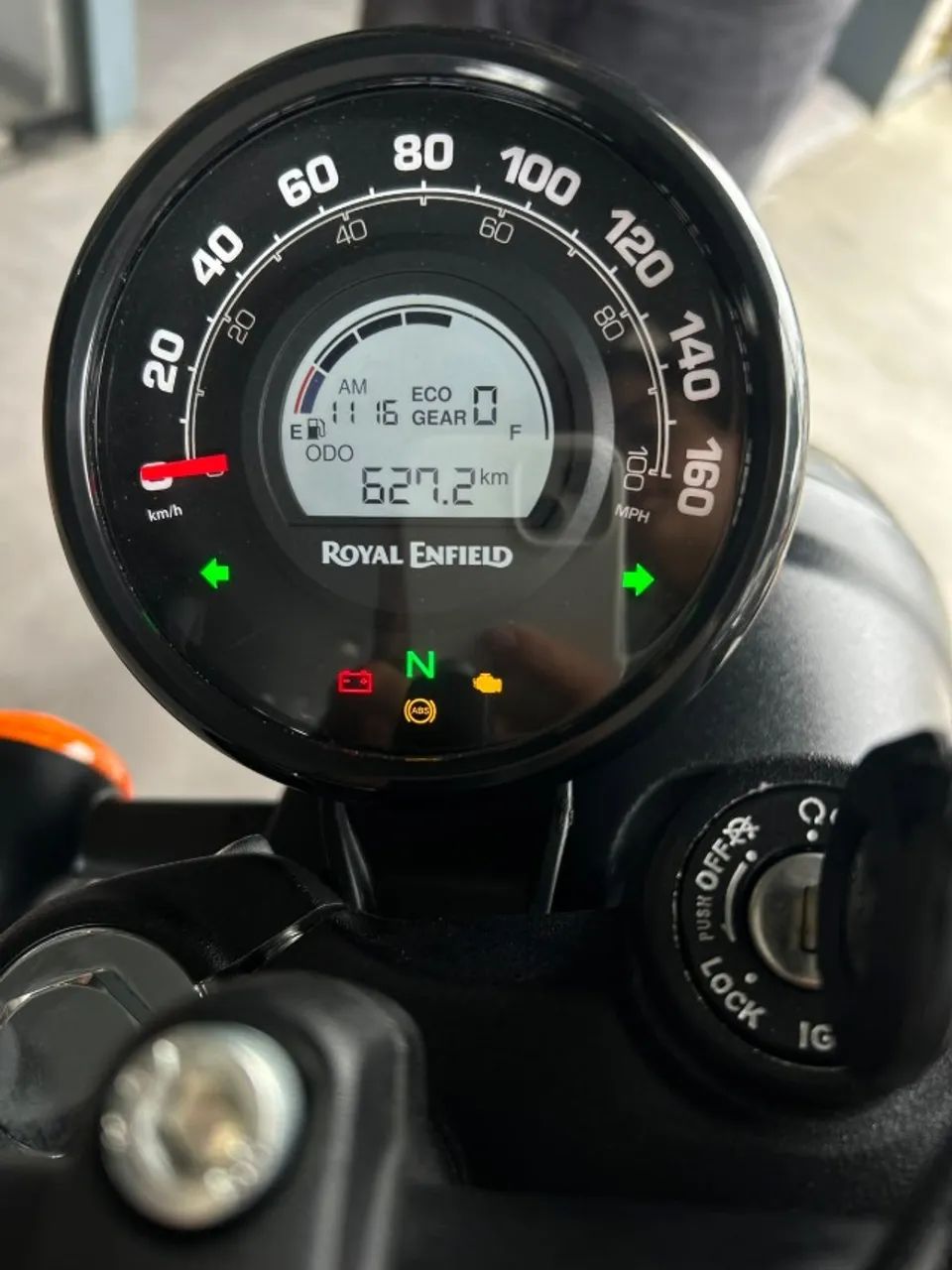 ROYAL ENFIELD HUNTER 350 DAPPER WHITE - Foto 4