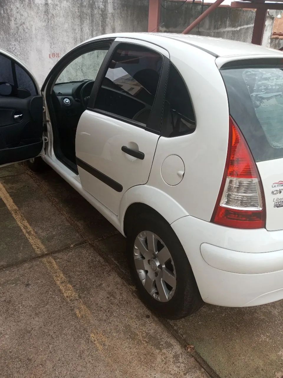 Citroën C3 C3 GLX 1.4/ GLX Sonora 1.4 Flex 8V 5p 2012