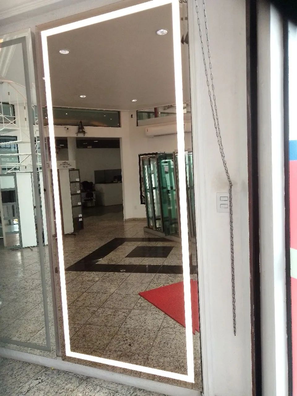 Serviço de Instalação de Espelho Bisotê e Lapidado Sob Medida - Foto 3