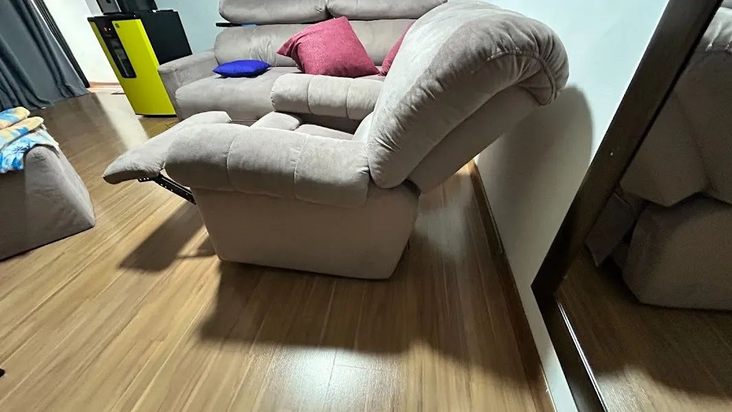 Poltrona reclinável 