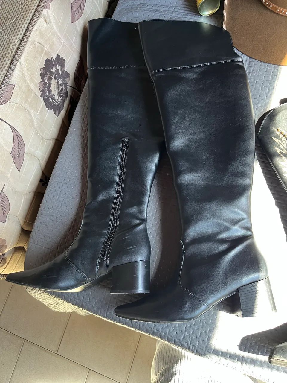 Bota cano longo preta 