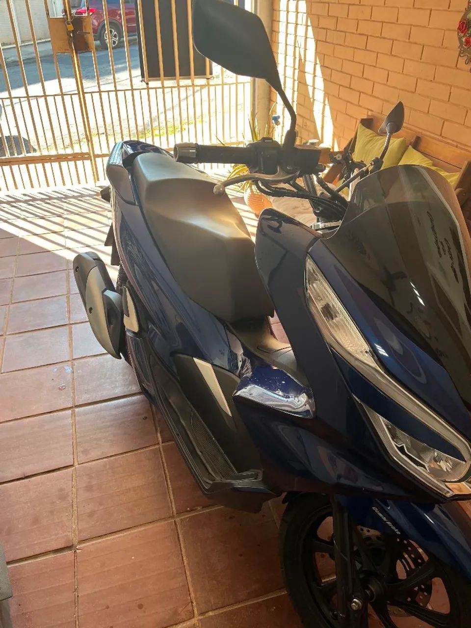 Pcx super conservada de garagem  - Foto 4