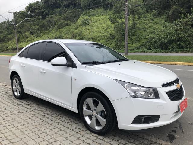 Cruze Sedan LT 1.8 Flex Aut com Gnv - Foto 2