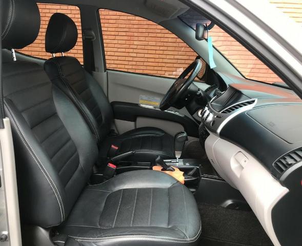Mitsubishi L200 Triton HPE 3.5 V6 4WD (Flex) (Aut) - Foto 8