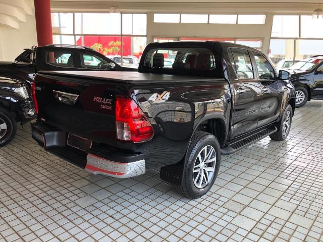 ToYotA HiLuX SRX 2.8-L_AUT._4x4_ExtrANovA_LacradAOriginaL_RevisadA_ - Foto 2