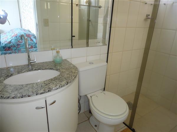 Ótimo Apartamento 3 quartos, prédio revestido, elevador,2 vagas - B.Buritis - Foto 9
