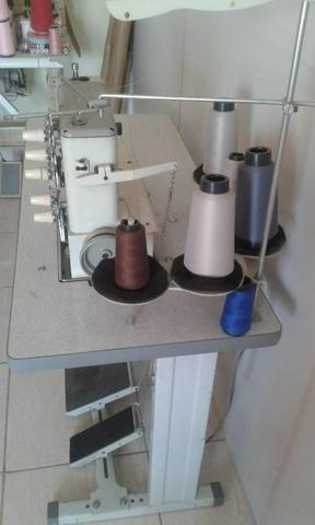 Maquina de costura galoneira