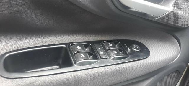 Para vender logo. Fiat Punto 1.4 2016 Completo, 4 Pneus ZERO - Foto 7