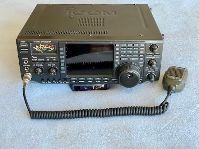 Radio Amador - Icon IC-756 PRO - Estado de Novo - muito pouco usado - Foto 5