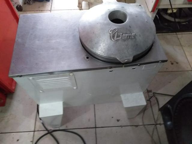Vendo masseira para padaria 15 kg - Foto 2