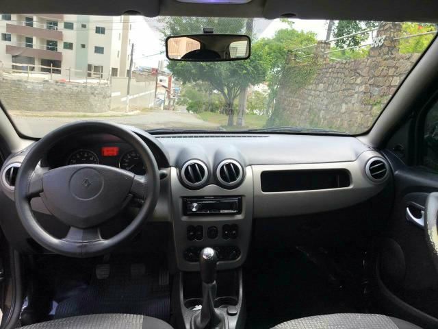 Sandero expression 1.6 8v $18.500 - Foto 2