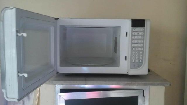 Microondas Electrolux MEF41 - Comendador Soares - Nova Iguaçu - Foto 2
