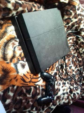 PlayStation 4 fat 500 gb com dois controles - Foto 2