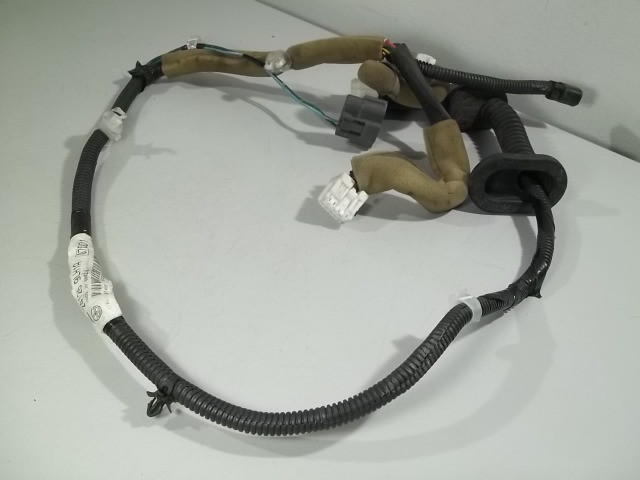Chicote Da Porta Traseira Direita Nissan March 2017 - Foto 5
