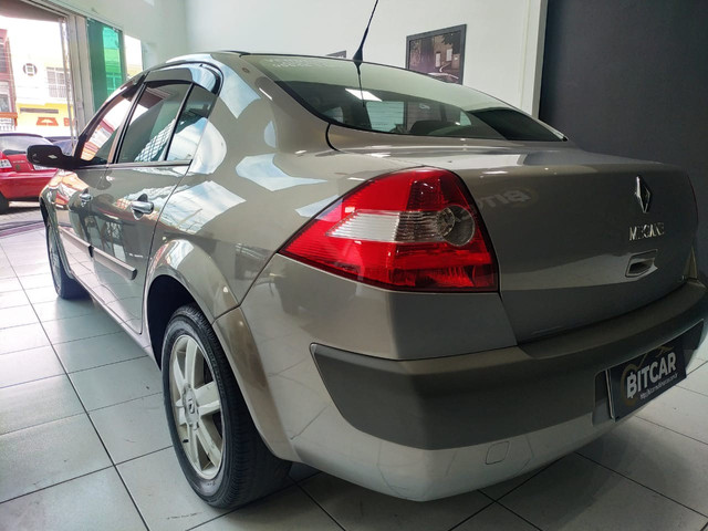 Megane sedan 2.0 Dynamique - Foto 4