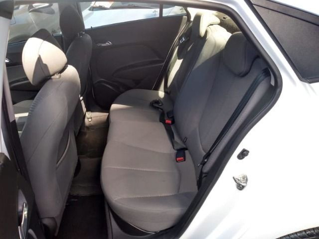 Hyundai HB20 1.6A Premium - Foto 9