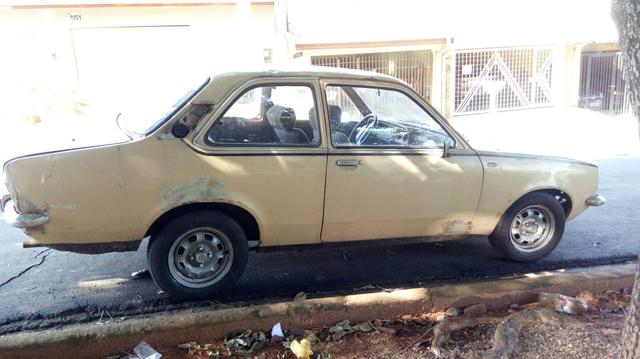 Chevette 78 faltando pouco para ser restaurado