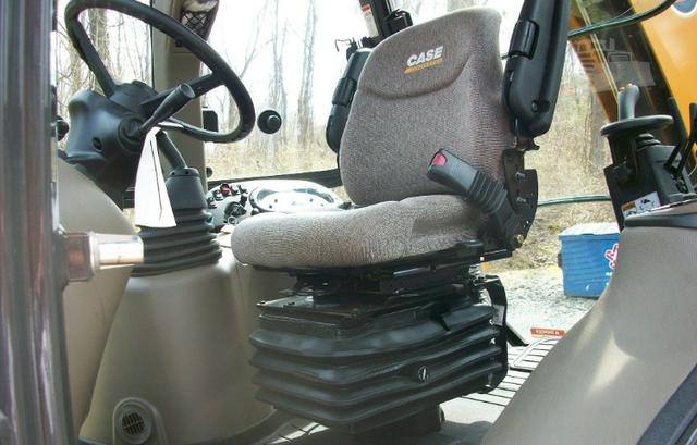 Retroescavaderia case 580n 4x4 2016 - Foto 4