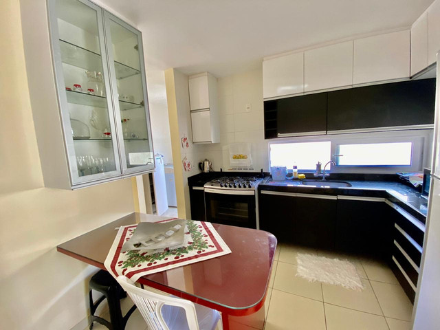 Casa com 4/4 , piscina com espaço gourmet, varanda - Foto 11