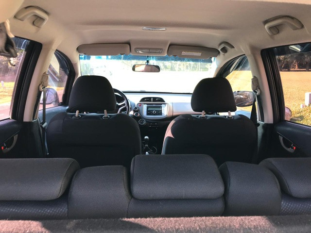Honda FIT 1.4 LX 8V - 2014 / Impecável / Abaixo da FIPE / Manual, chave reserva, top - Foto 13