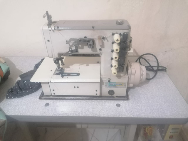 Oportunidade de Renda Extra!!! Máquinas de custura - Foto 5