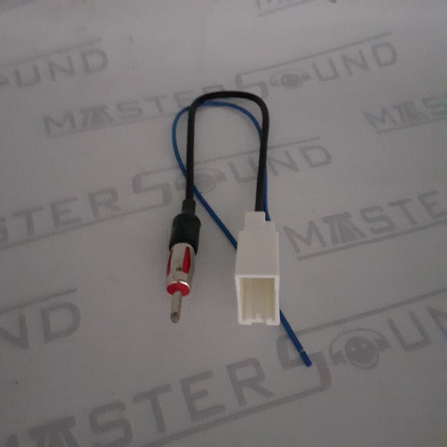 Adaptador de antena. Para: Toyota/ Corolla/ Hilux 2012. Novo.