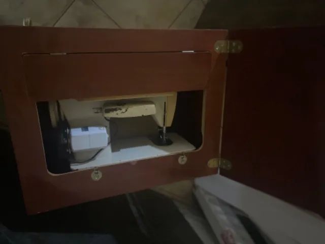 Máquina de costura Singer - Foto 2