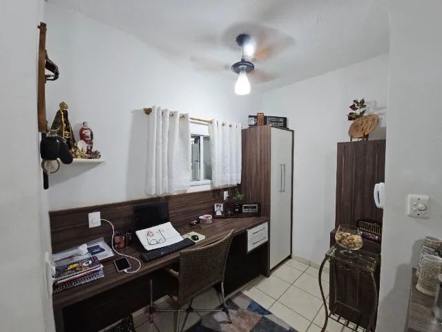 Casa de  3  quartos  com Suíte com  garagem e  Edícula  valor R$495 mil Reais. VG - Foto 2