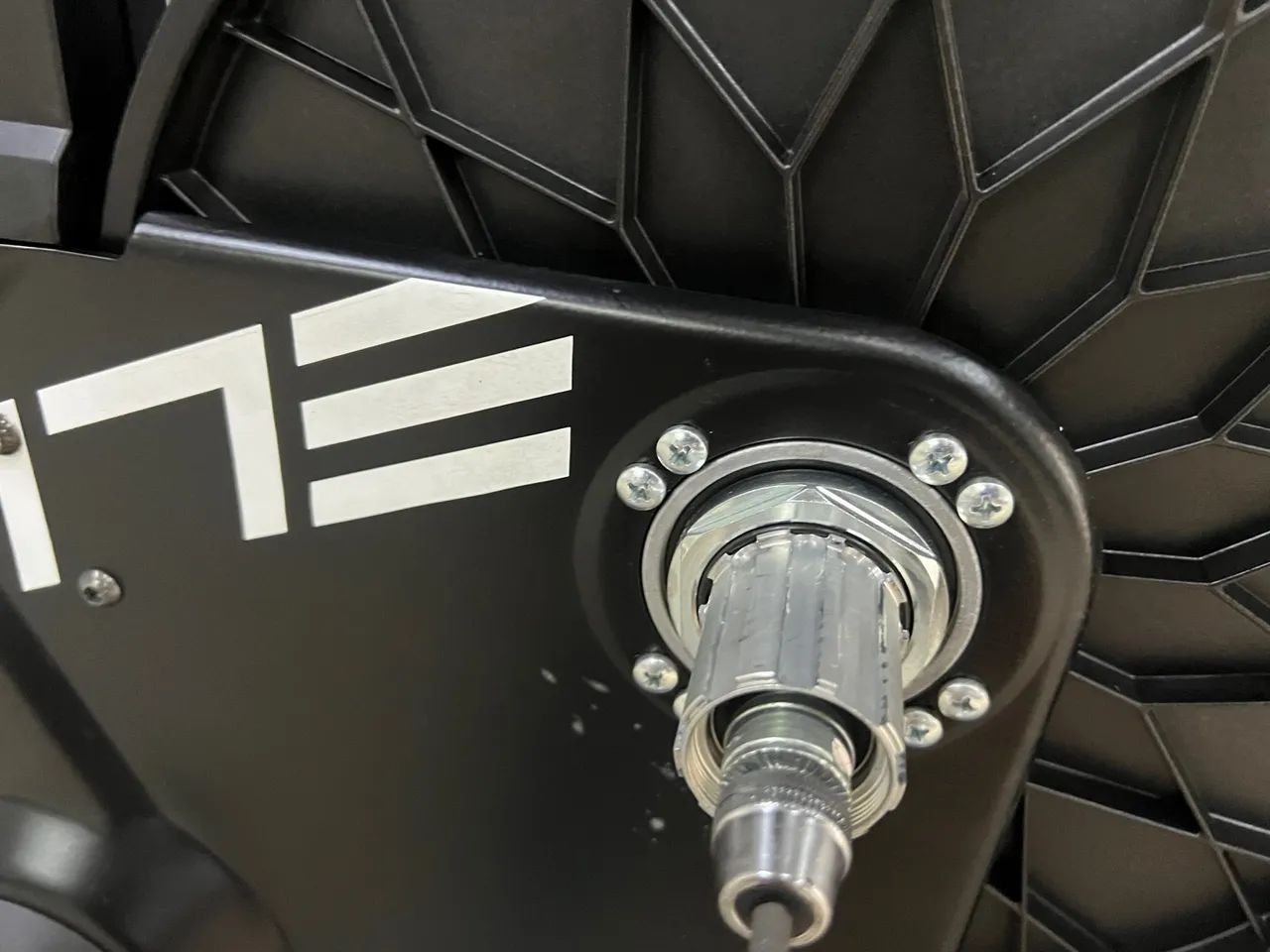 Rolo de Treino seminovo Bicicleta Elite Suito T Smart Interativo Sem K7 - Foto 2